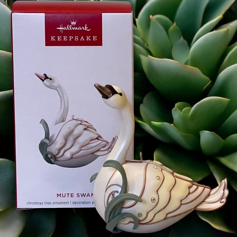2024 Hallmark White Mute Swan Keepsake Ornament